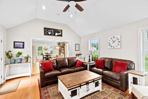 23 Settlers Way Bourne MA 02532