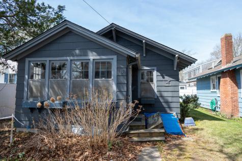 8 Essex Place Harwich MA 02646