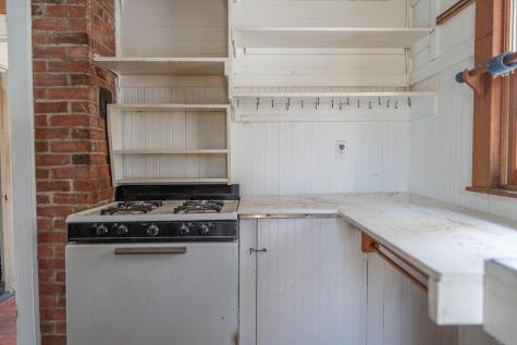 8 Essex Place Harwich MA 02646