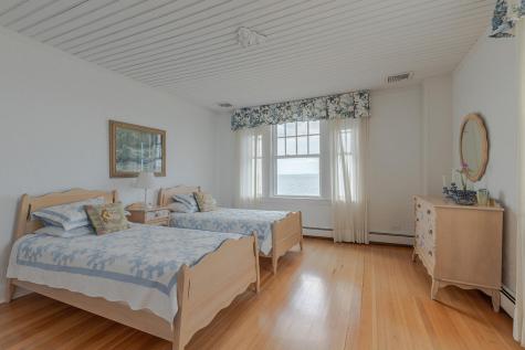 58 Harrisburg Avenue Falmouth MA 02540