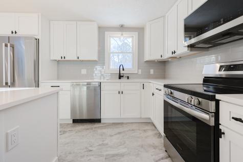 85 Braxton Road Falmouth MA 02536