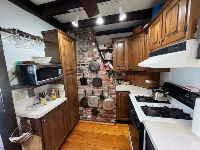 213 Main Street Chatham MA 02633