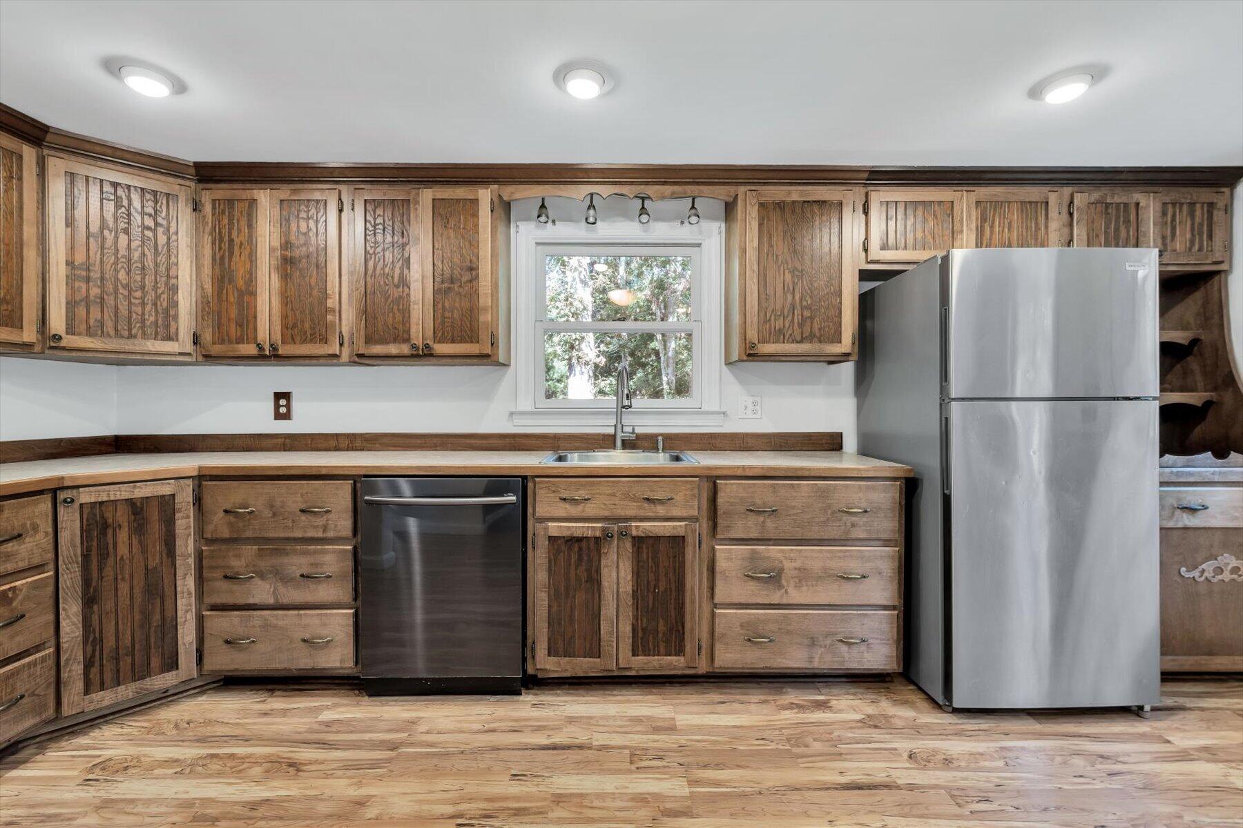 18 Fordham Road East Falmouth MA 02536