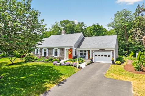 25 Gingerbread Lane Yarmouth MA 02675