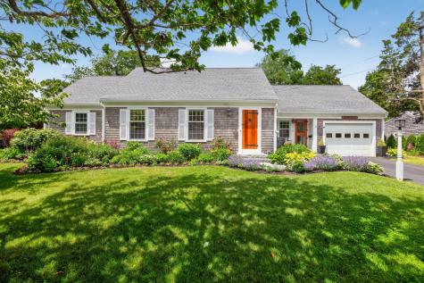 25 Gingerbread Lane Yarmouth MA 02675