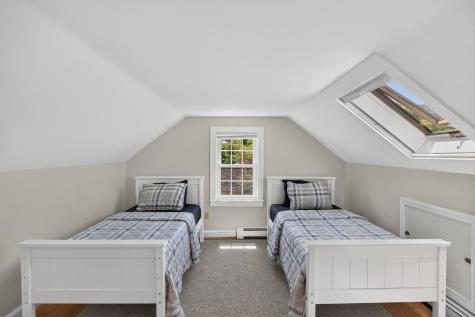 25 Gingerbread Lane Yarmouth MA 02675