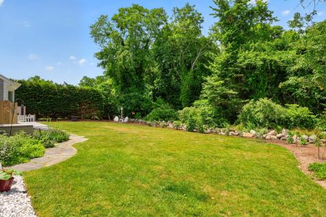 25 Gingerbread Lane Yarmouth MA 02675