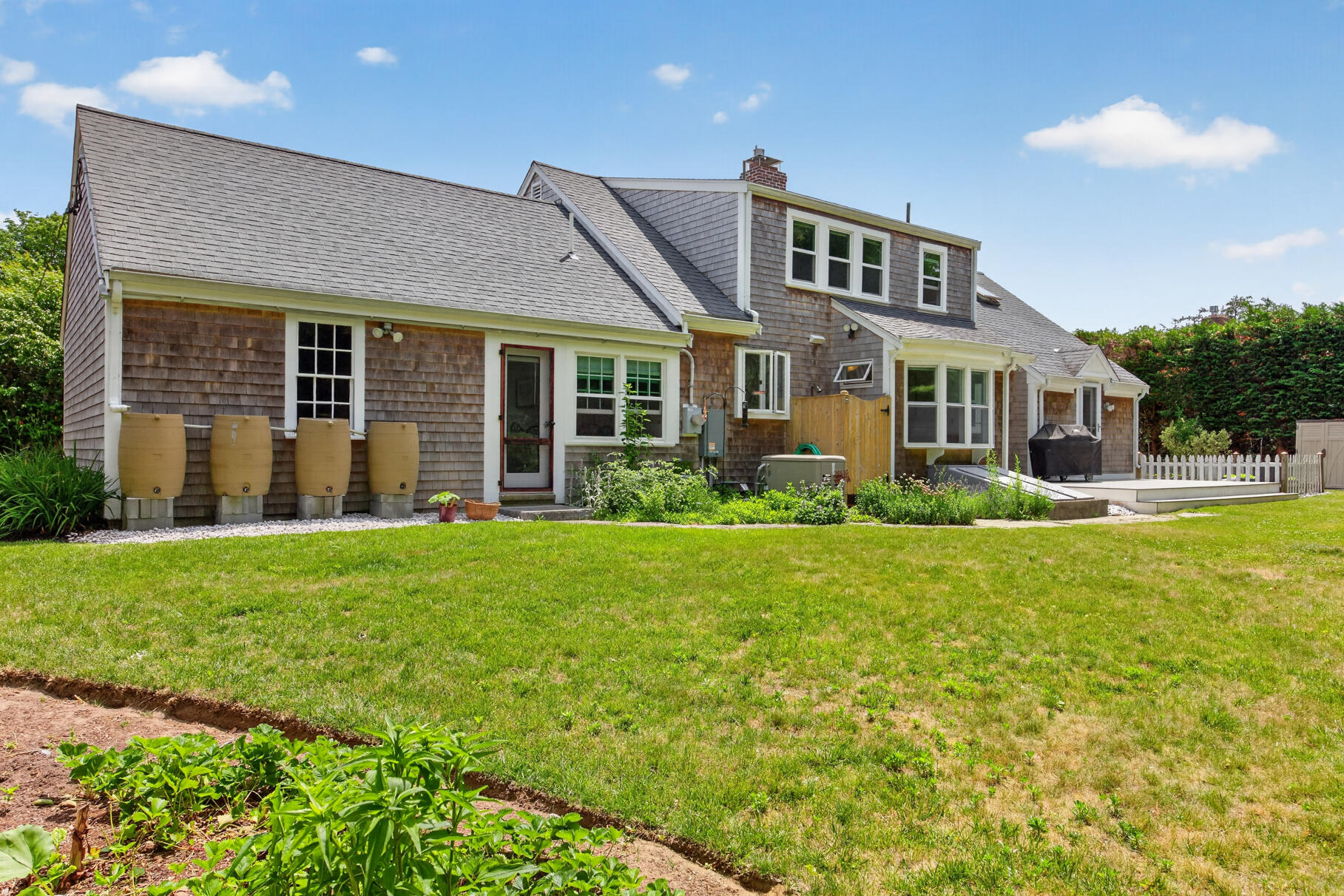 25 Gingerbread Lane Yarmouth MA 02675