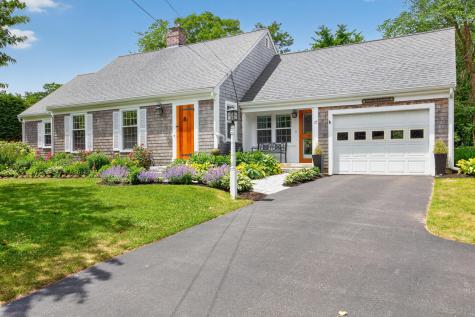 25 Gingerbread Lane Yarmouth MA 02675