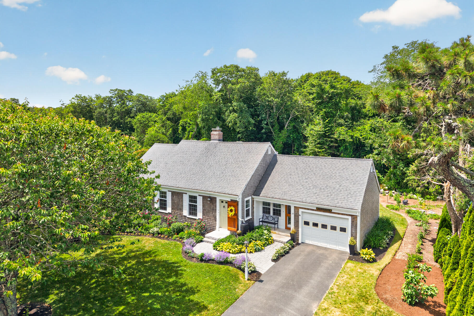 25 Gingerbread Lane Yarmouth MA 02675