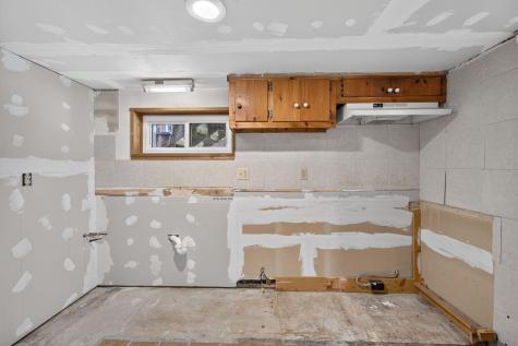 27 Mcguerty Road Brewster MA 02631