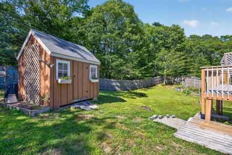 27 Mcguerty Road Brewster MA 02631