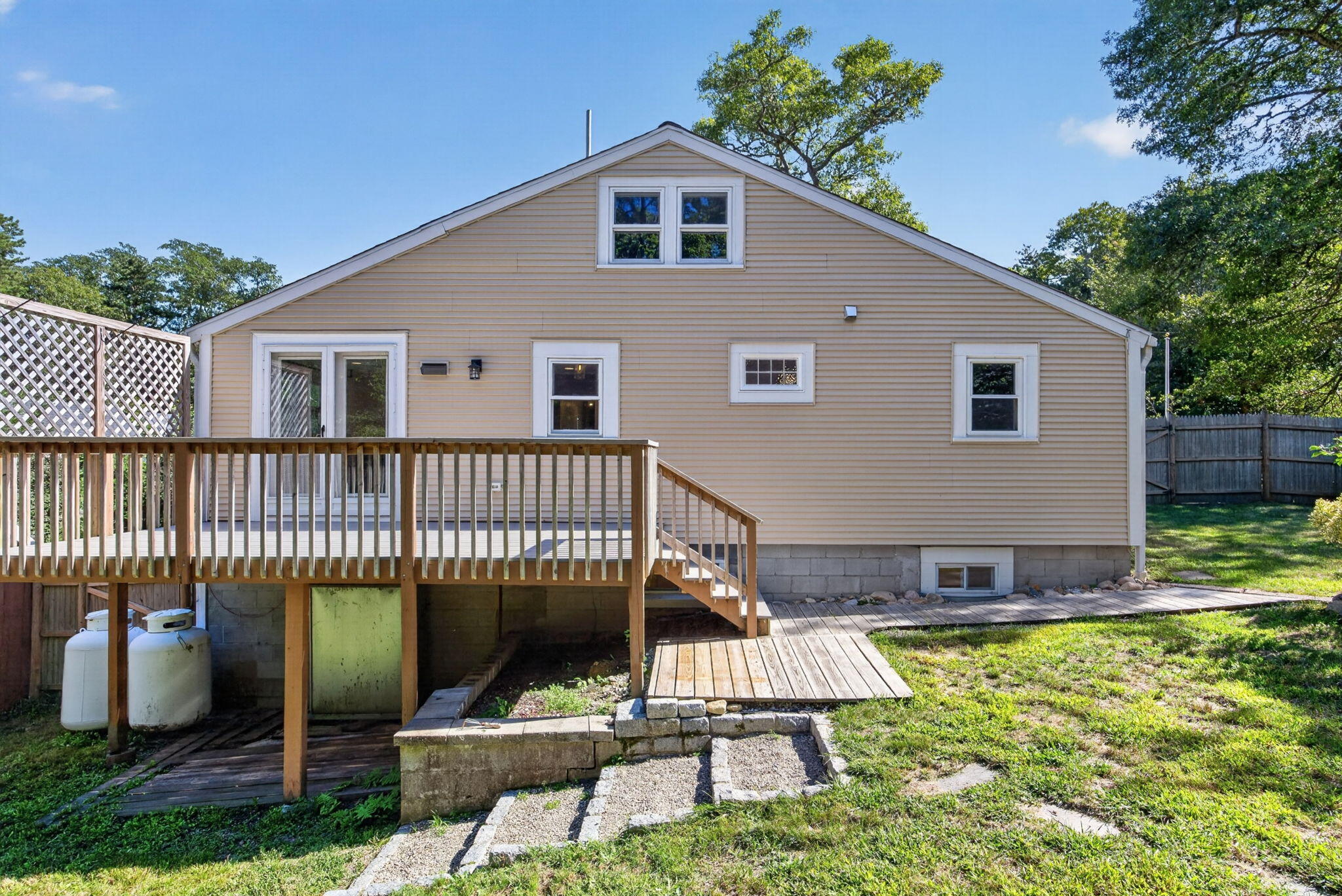 27 Mcguerty Road Brewster MA 02631