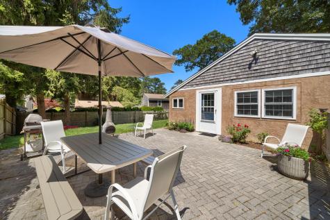 20 East Road Mashpee MA 02649