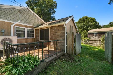 20 East Road Mashpee MA 02649