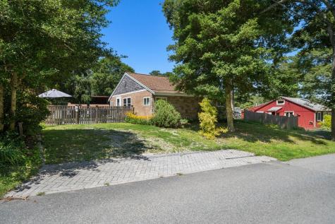 20 East Road Mashpee MA 02649