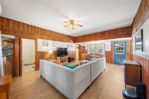 20 East Road Mashpee MA 02649