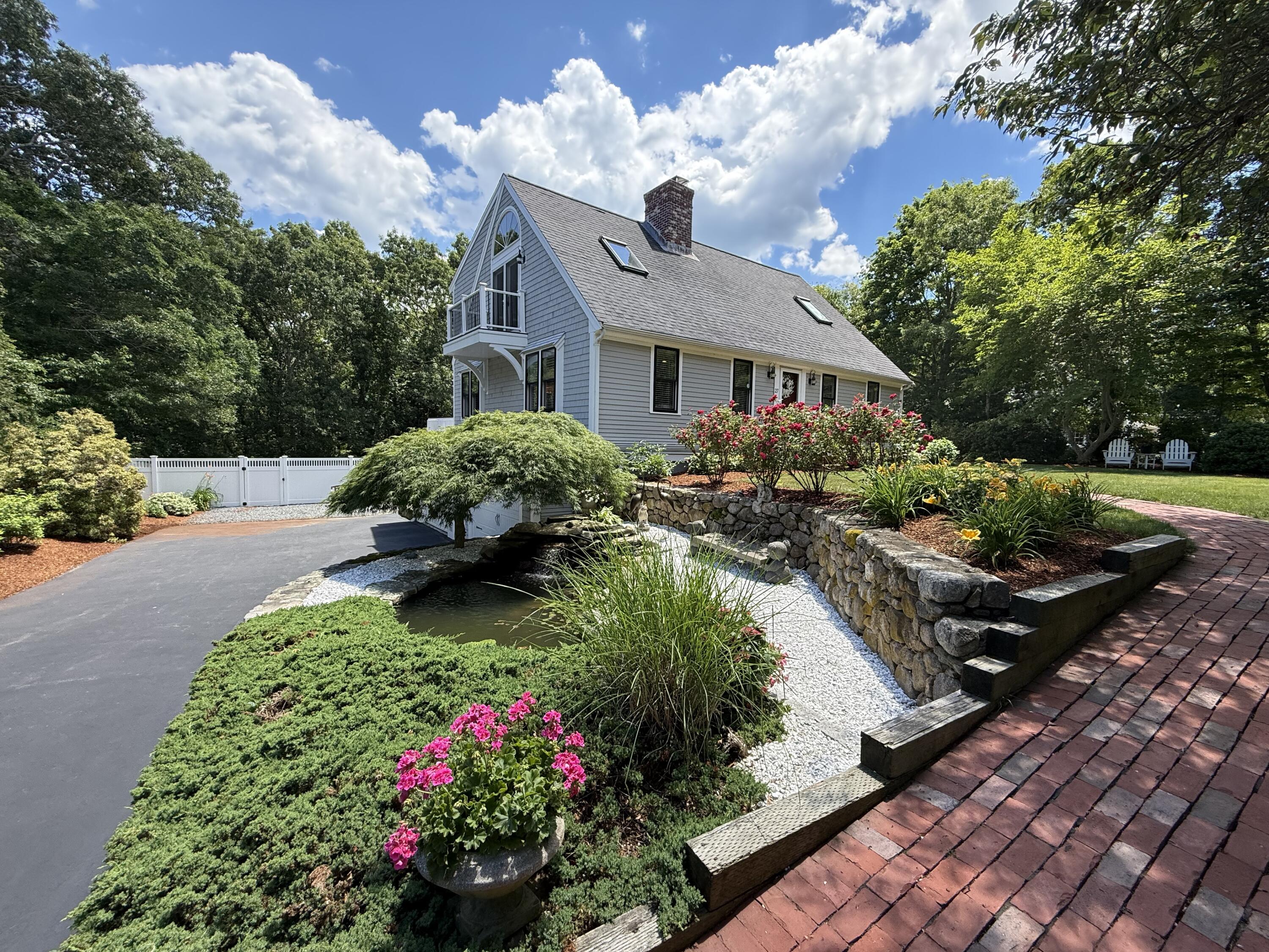 27 Crestview Drive East Sandwich MA 02537