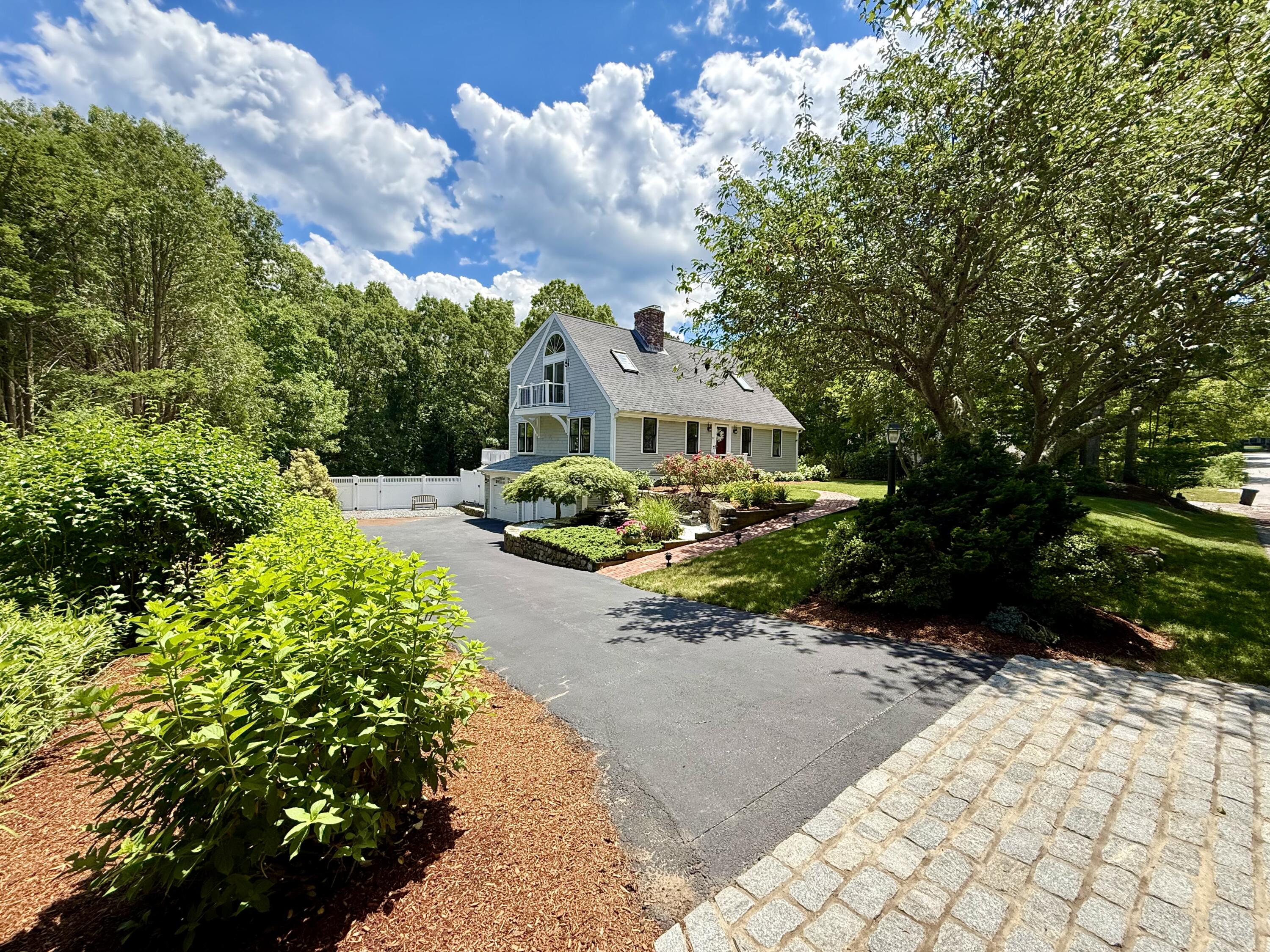 27 Crestview Drive East Sandwich MA 02537