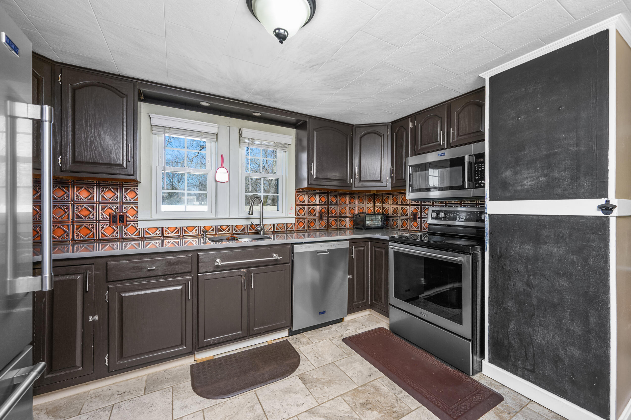 22 Annette Avenue Falmouth MA 02536