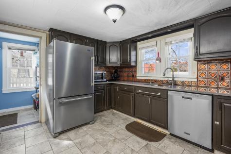 22 Annette Avenue Falmouth MA 02536