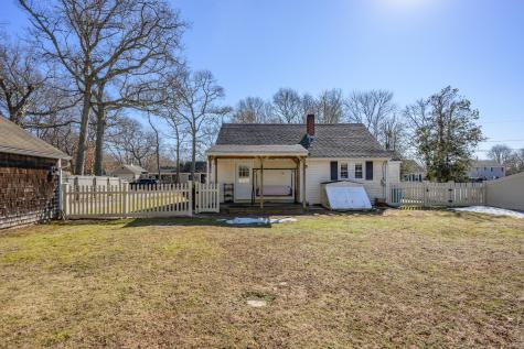 22 Annette Avenue Falmouth MA 02536