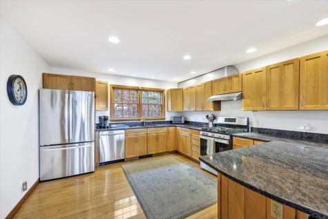 128 Shore Road Truro MA 02666