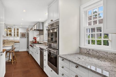 80 Gansett Road Woods Hole MA 02543