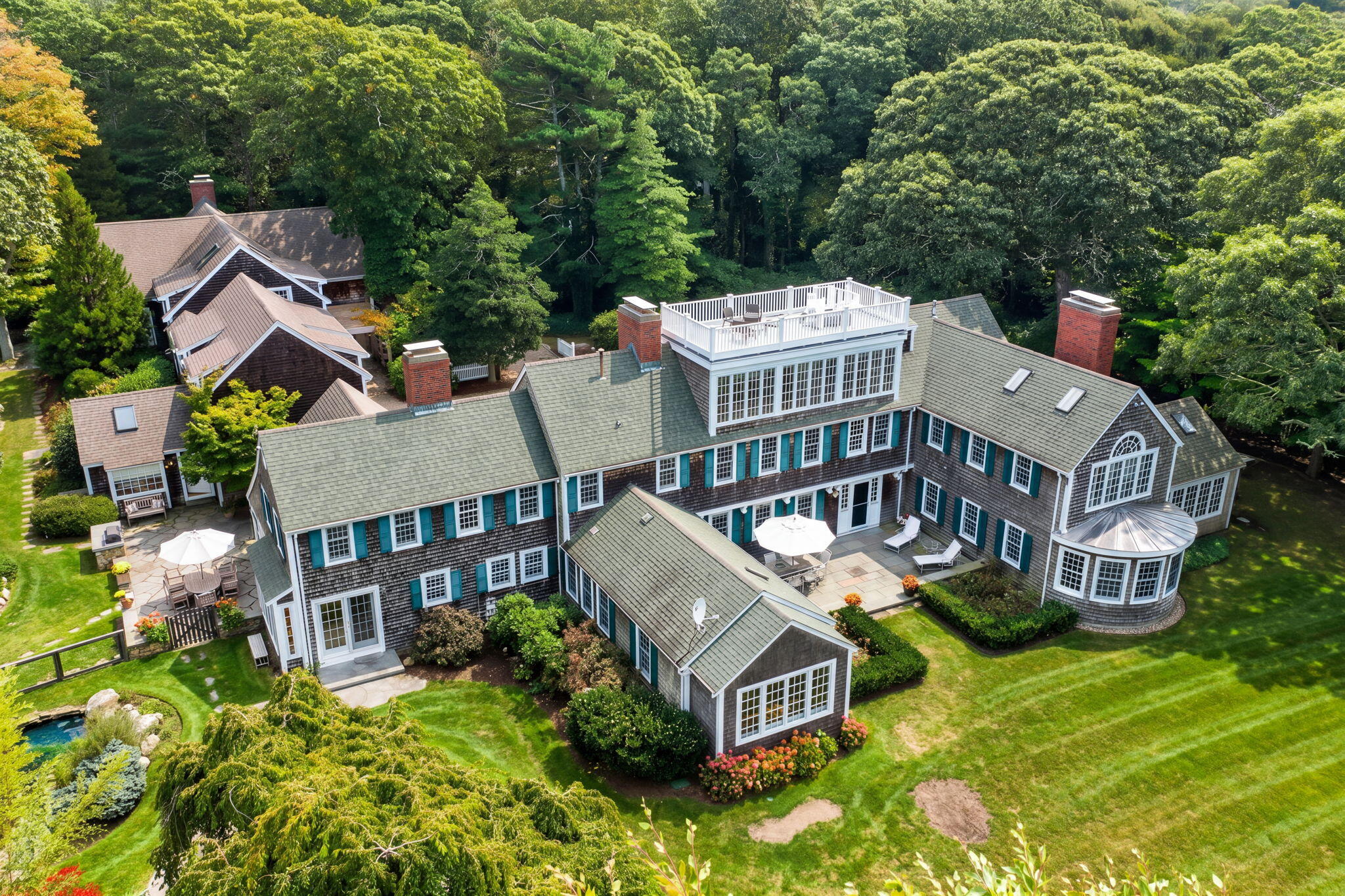 80 Gansett Road Woods Hole MA 02543