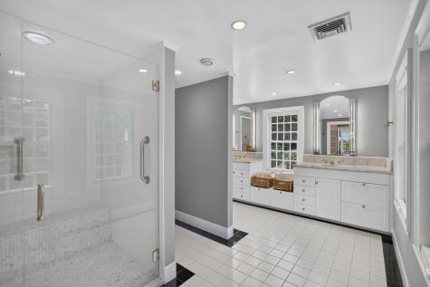 80 Gansett Road Woods Hole MA 02543