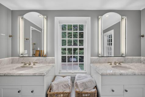 80 Gansett Road Woods Hole MA 02543