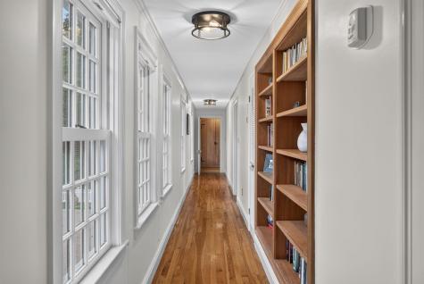 80 Gansett Road Woods Hole MA 02543