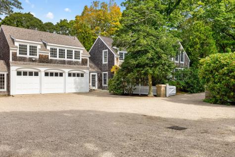 80 Gansett Road Woods Hole MA 02543