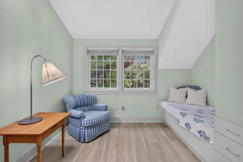 80 Gansett Road Woods Hole MA 02543