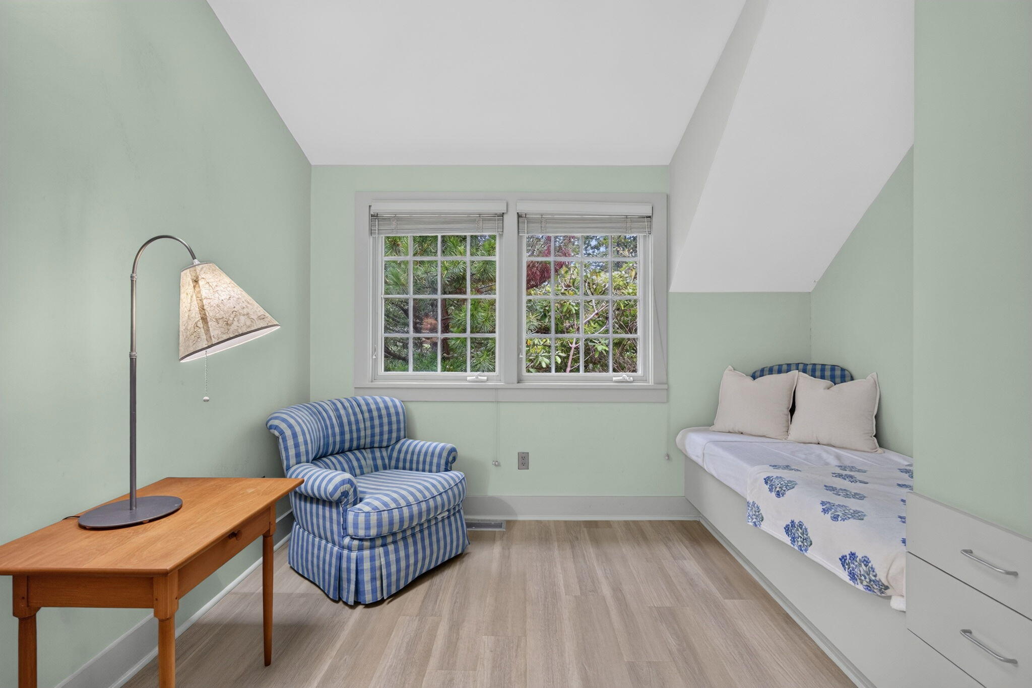 80 Gansett Road Woods Hole MA 02543