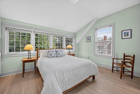 80 Gansett Road Woods Hole MA 02543