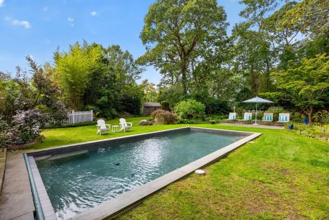 80 Gansett Road Woods Hole MA 02543