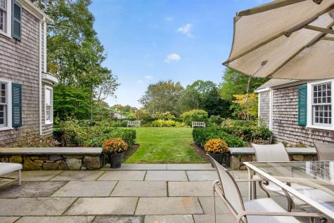 80 Gansett Road Woods Hole MA 02543