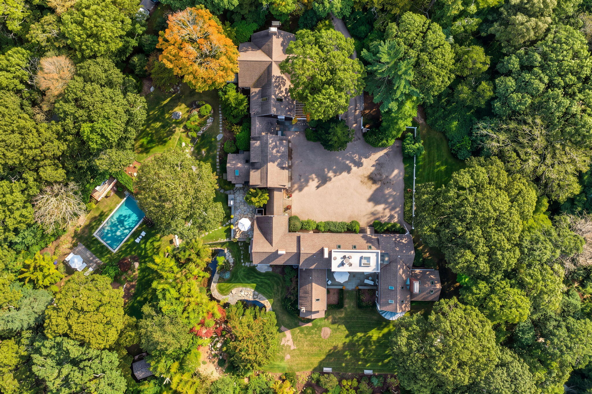 80 Gansett Road Woods Hole MA 02543