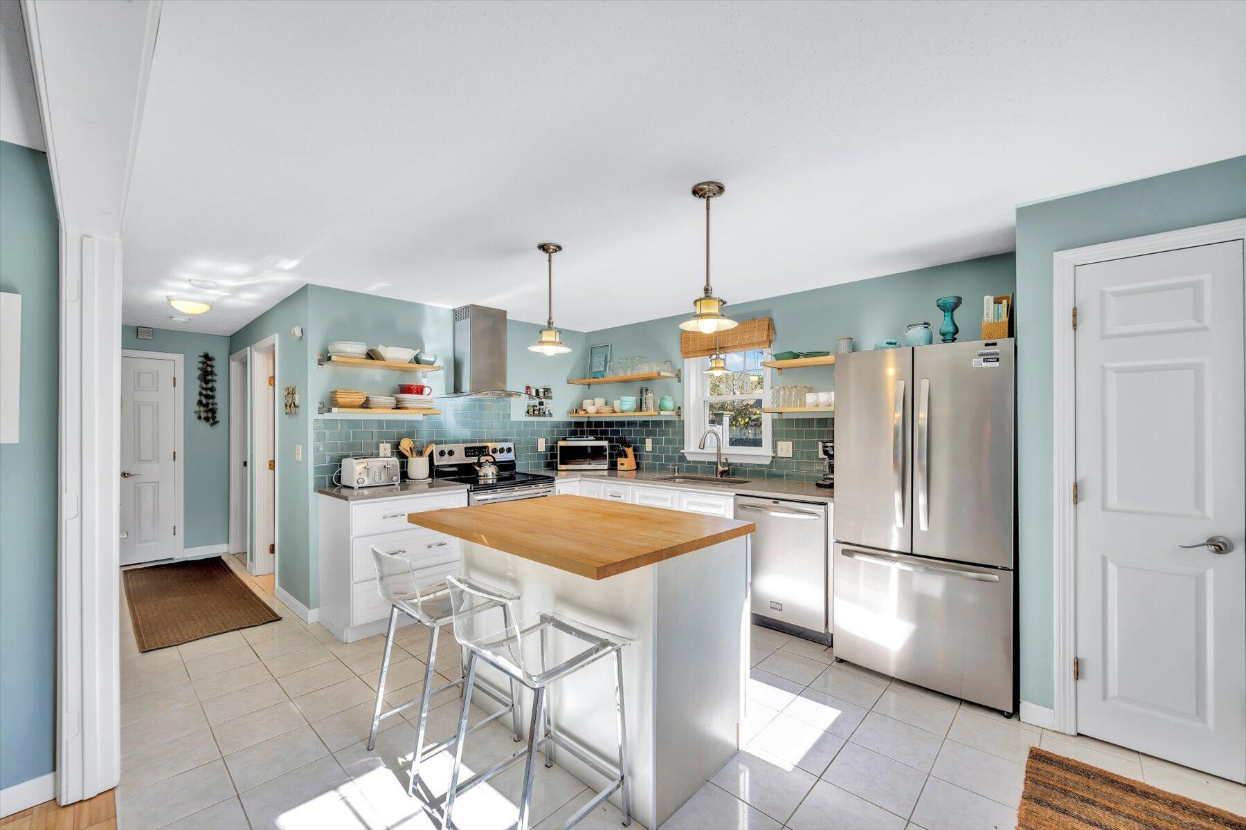 58 Orrs Avenue Barnstable MA 02601