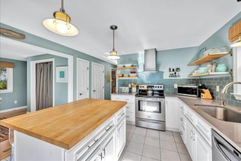 58 Orrs Avenue Barnstable MA 02601