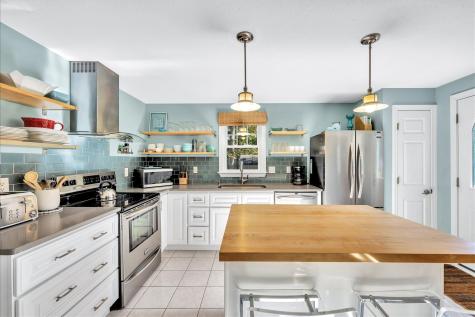 58 Orrs Avenue Barnstable MA 02601