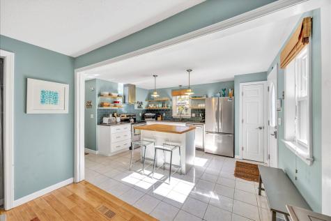58 Orrs Avenue Barnstable MA 02601
