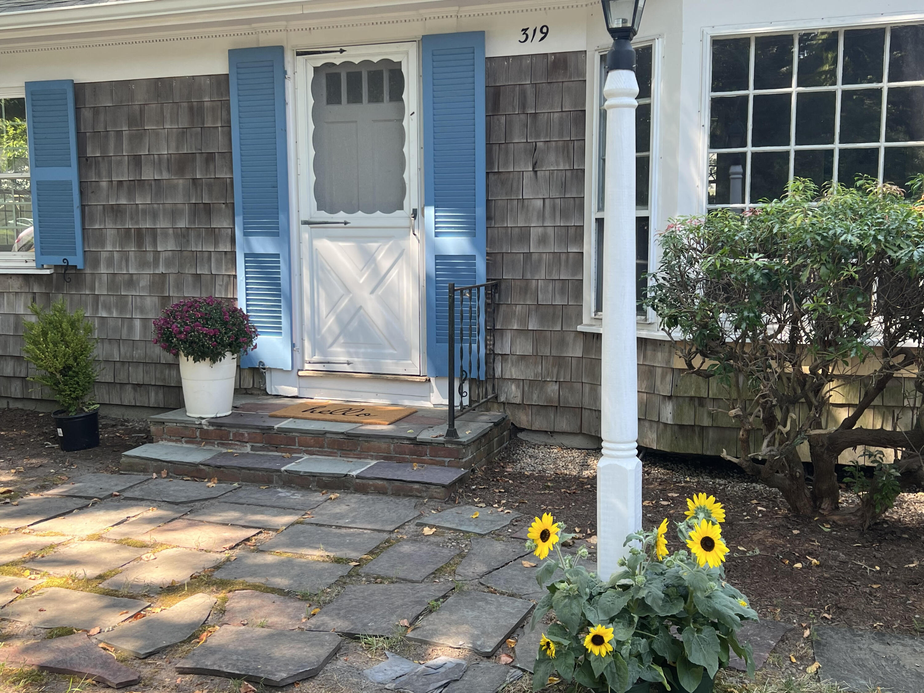 319 Phinney's Lane Barnstable MA 02632
