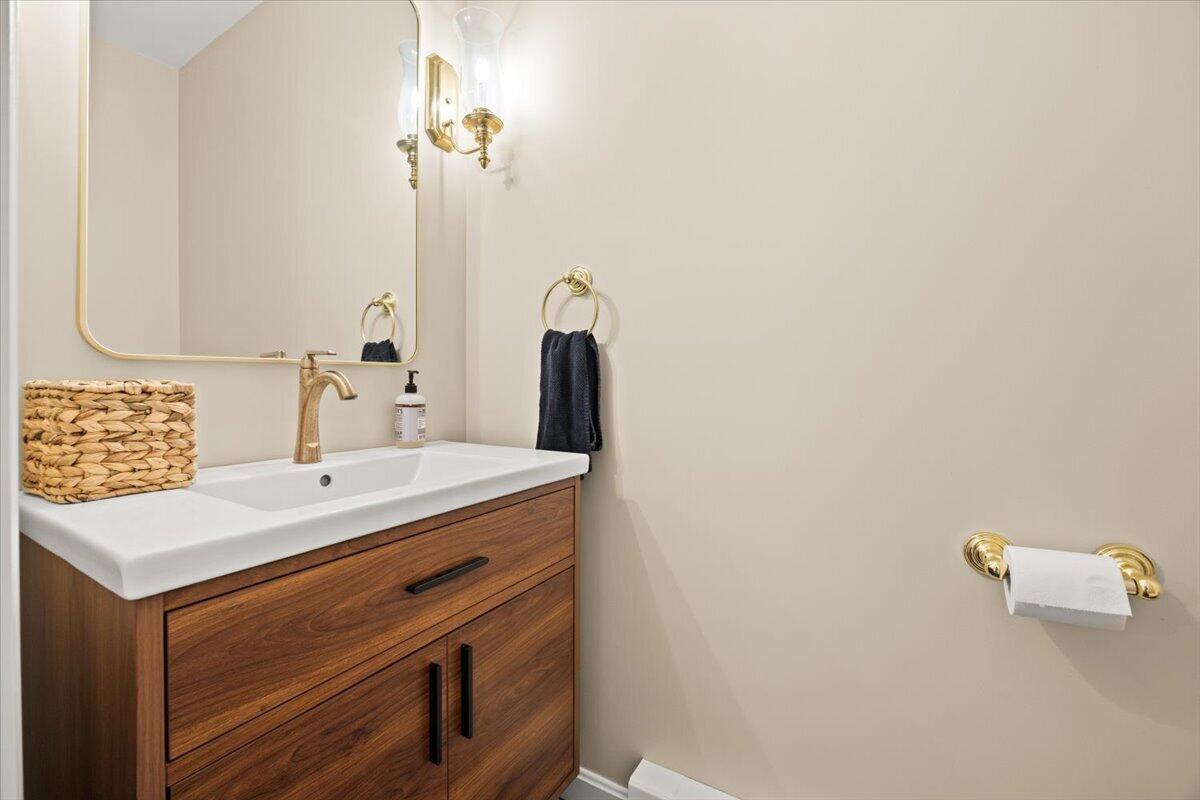2 Boulder Road Bourne MA 02534