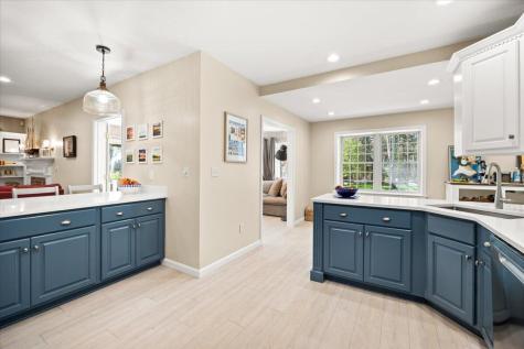 2 Boulder Road Bourne MA 02534