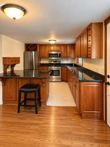 31 Main Street Sandwich MA 02563