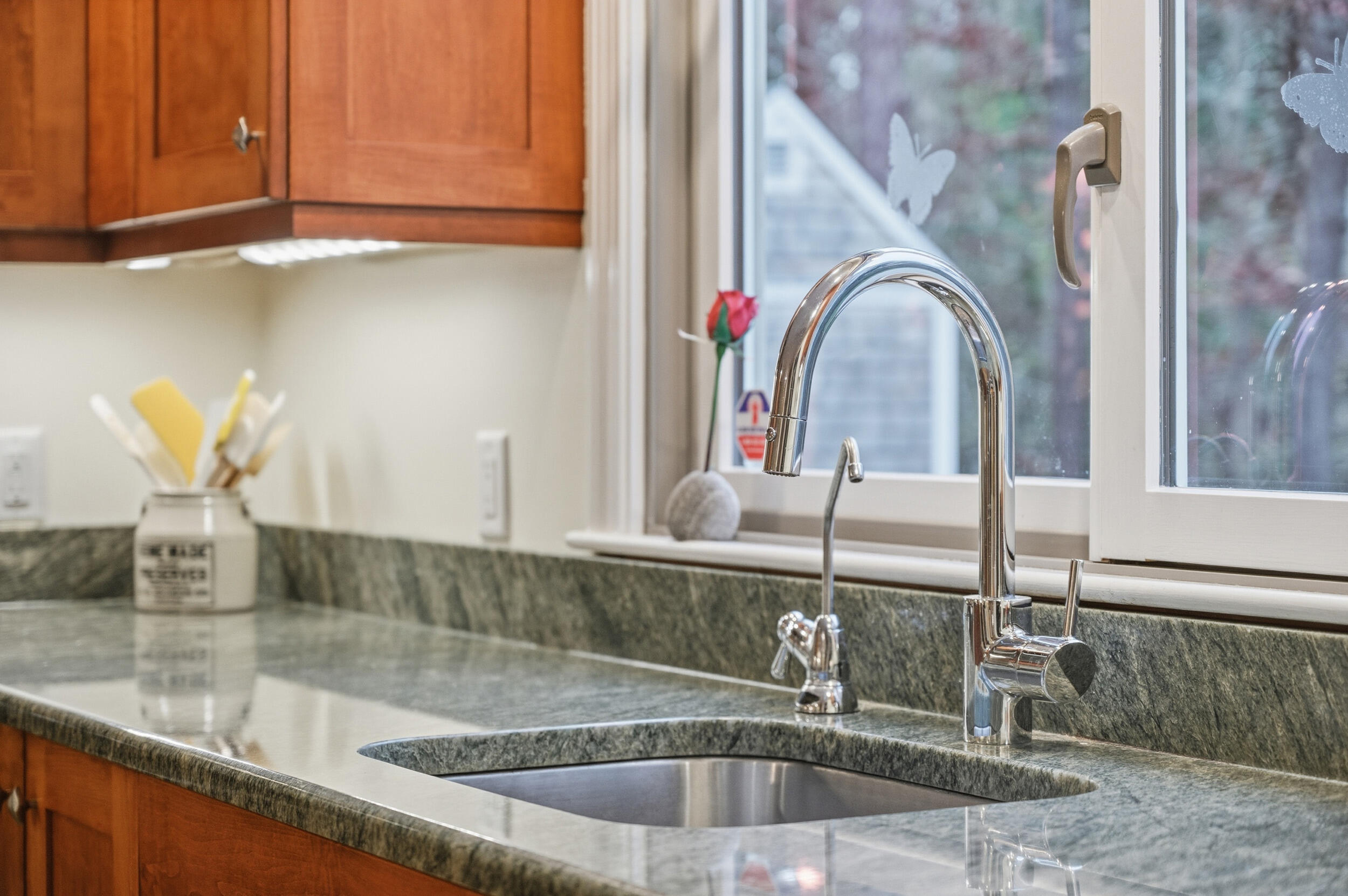 28 Lakeview Avenue Chatham MA 02633