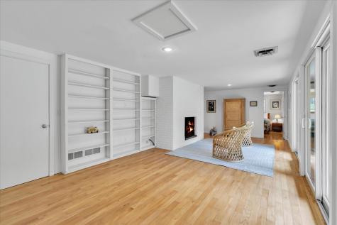 19 Avery Way Truro MA 02666