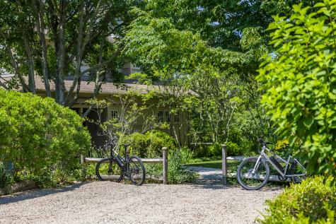 27 Fishermans Road Truro MA 02666